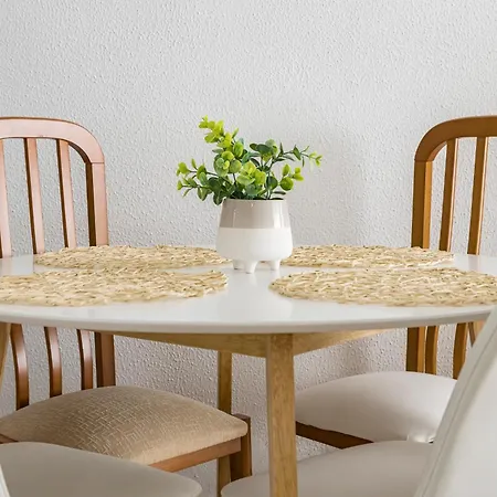 El Faro Apartment *